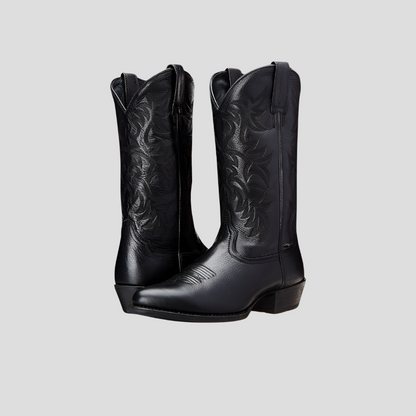 bottes western en cuir noir, style cowboy féminin, design moderne, adaptées aux événements spéciaux, allure décontractée, bottes résistantes, esthétique intemporelle, silhouette audacieuse
