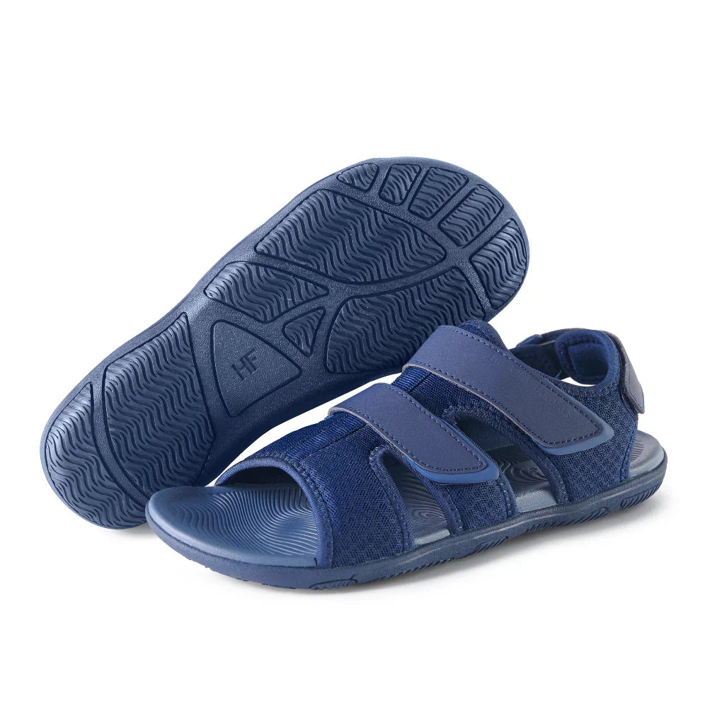 sandales minimalistes légères, sandales pieds nus, sandales de marche respirantes, sandales outdoor flexibles, sandales réglables pour randonnées, sandales légères et flexibles, sandales pieds nus pour marche, sandales respirantes réglables, sandales de marche minimalistes, sandales légères outdoor, sandales flexibles respirantes, sandales réglables légères